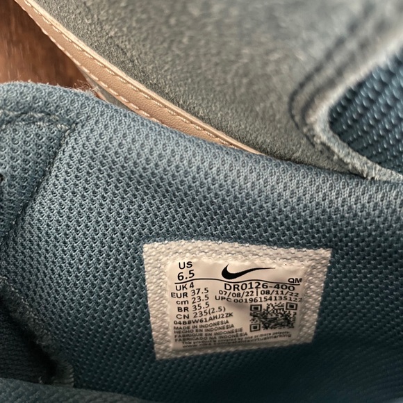 Nike High Top SB Turquoise Size 6.5 - Picture 2 of 5